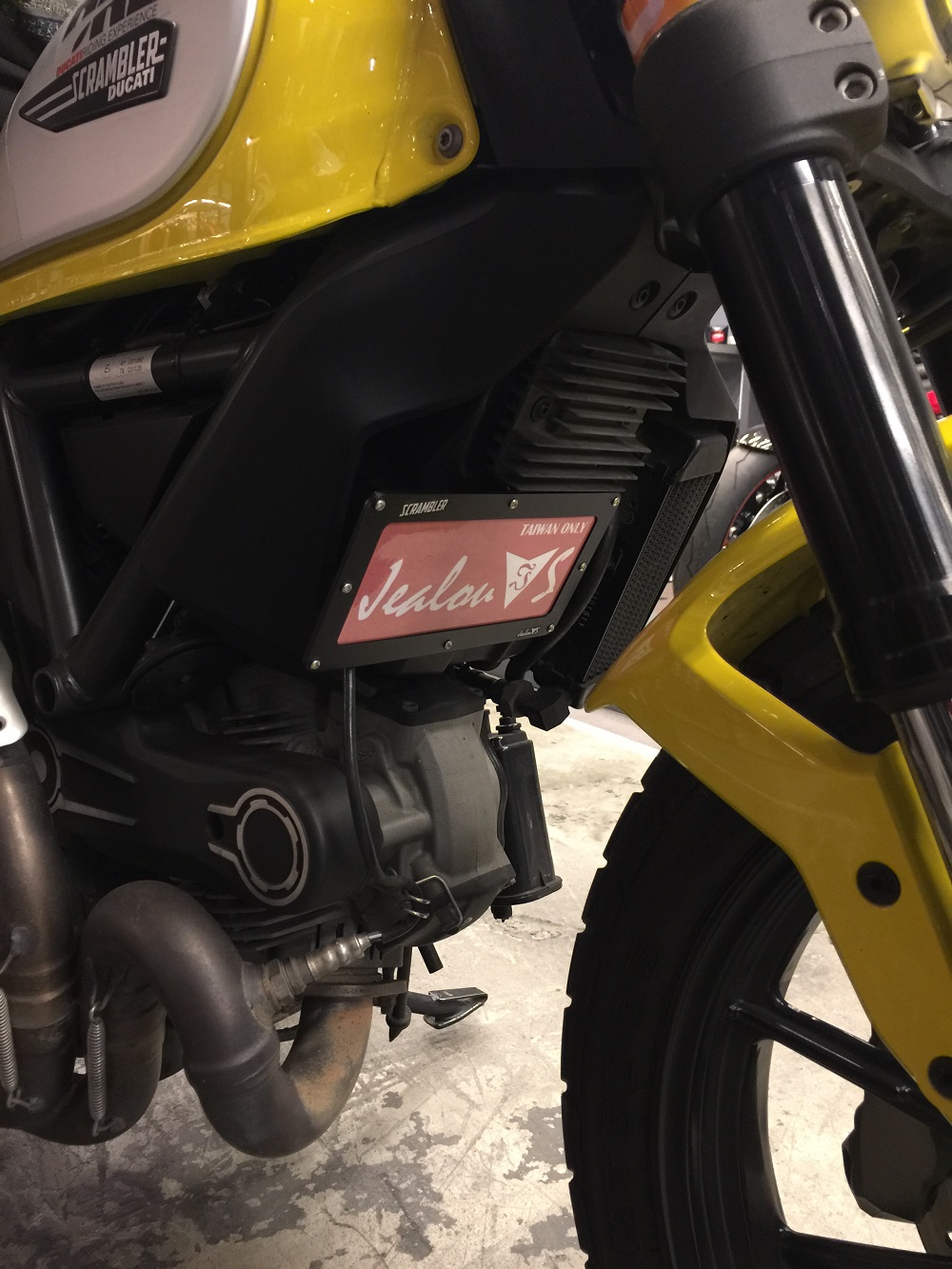 DUCATI SCRAMBLER (15-ON)