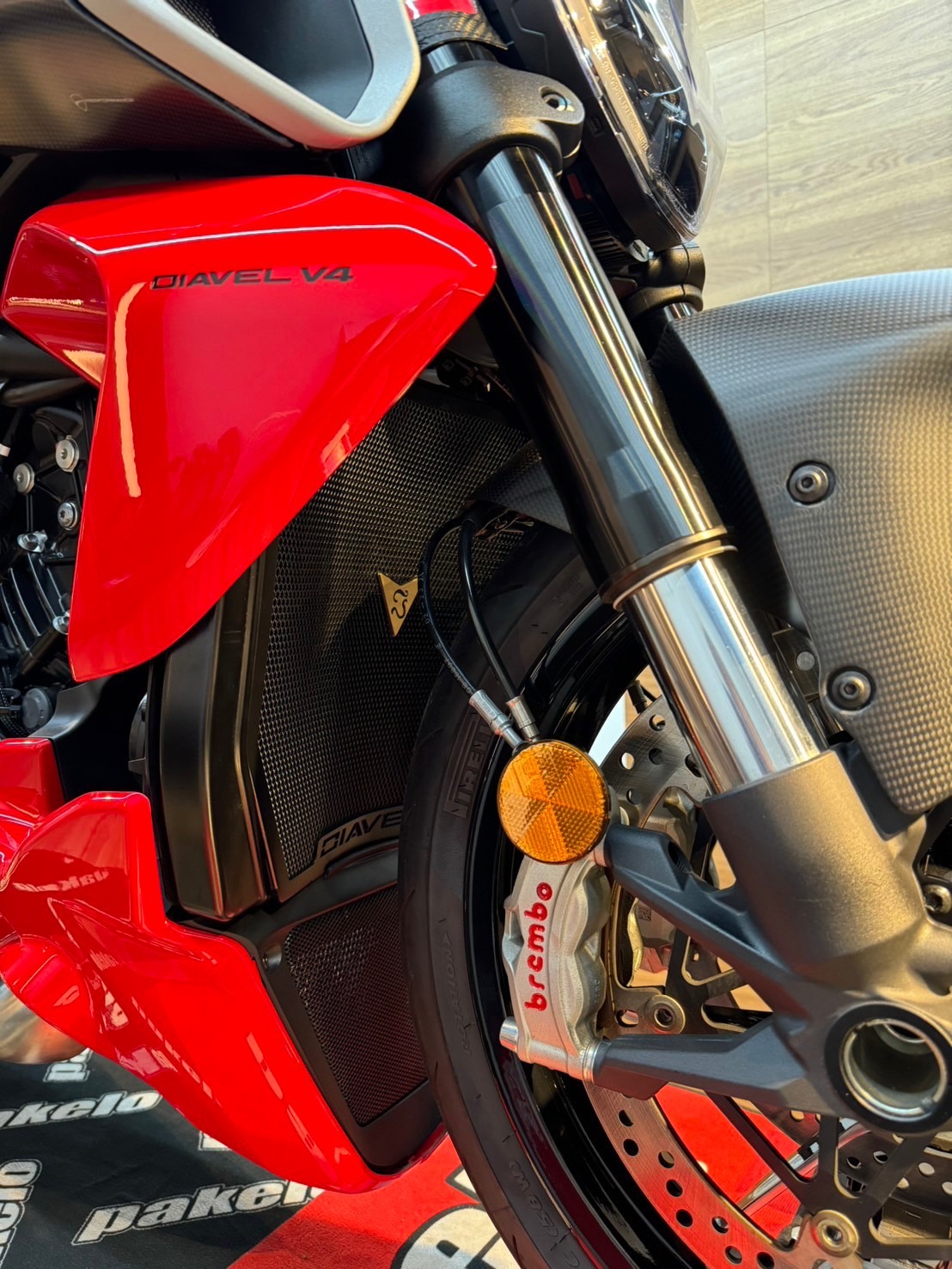 DUCATI DIAVEL V4 (24-ON)